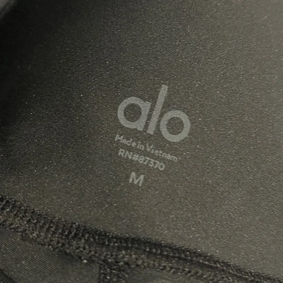 ALO Yoga | 7/8 High-Waist Airlift Legging | US M (8-10) | Women’s Black Leggings - Picture 9 of 13